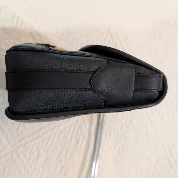 GUCCI Rare Vintage Shoulder Bag Crossbody Boar Skin Gold Hardware Leather Unisex - Picture 4 of 15